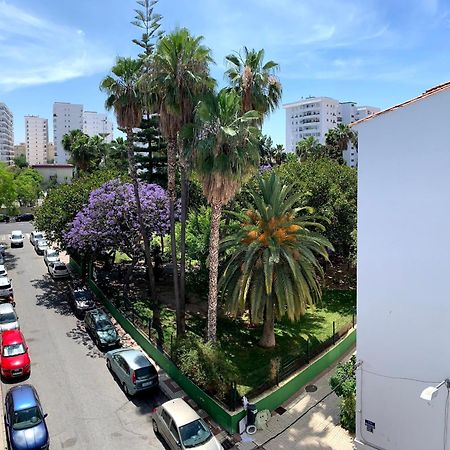 Los Guindos Apartment Malaga Bagian luar foto
