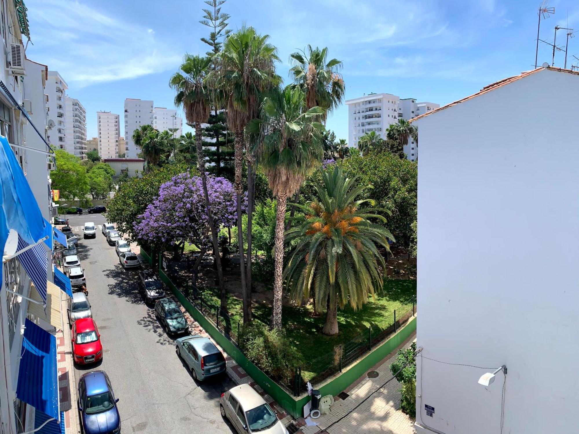 Los Guindos Apartment Malaga Bagian luar foto